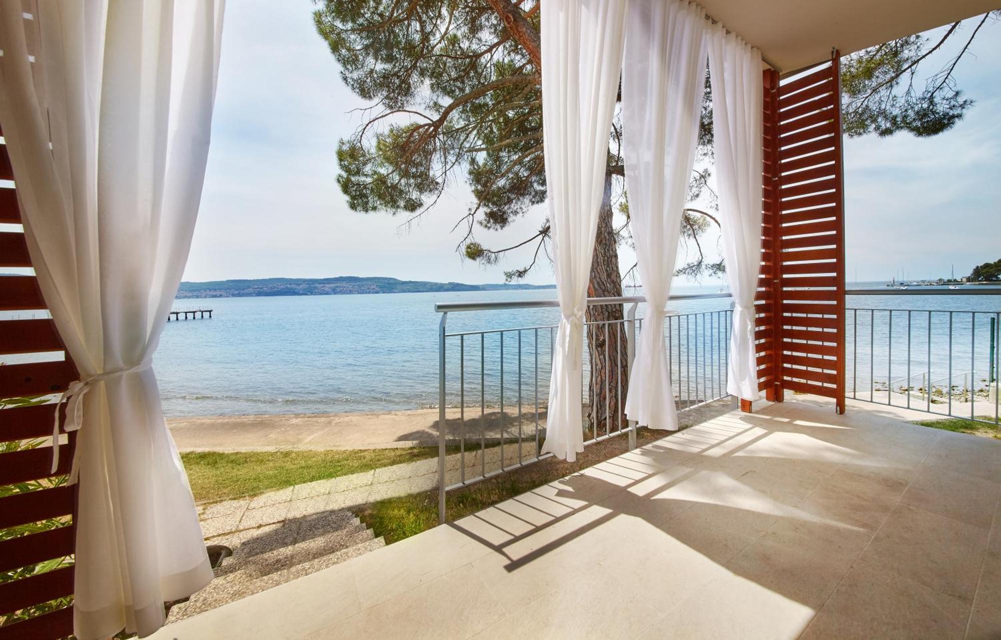 Adria Apartments - Hotel & Resort Adria Ankaran Εξωτερικό φωτογραφία
